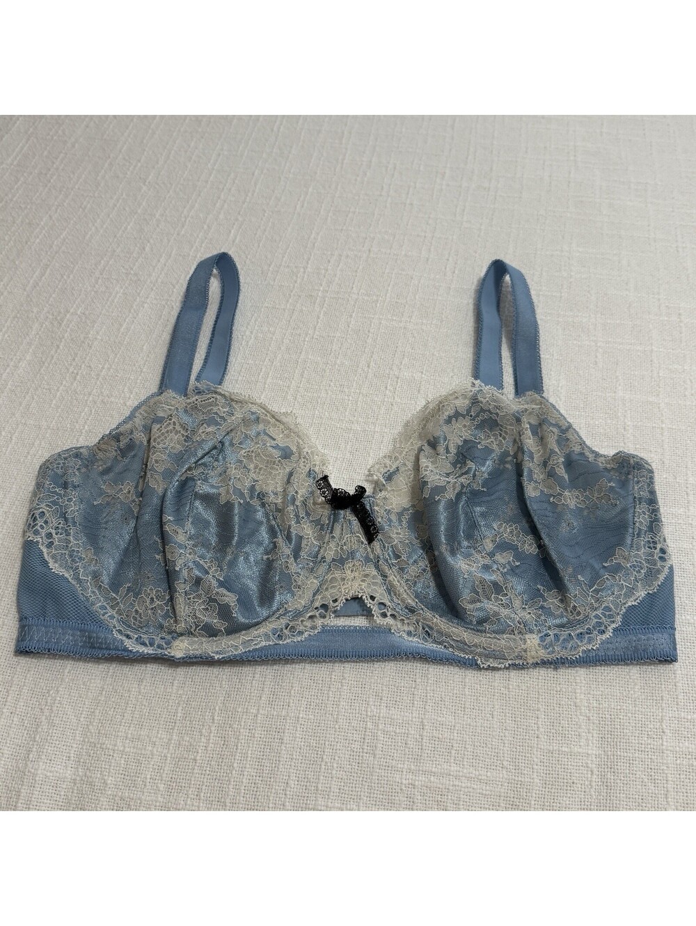 Victoria’s Secret Unlined Demi 36DDD Bra Blue Off White Lace Underwire